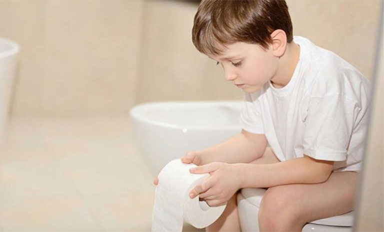 Đi ngoài là một trong những biểu hiện của bệnh dị ứng